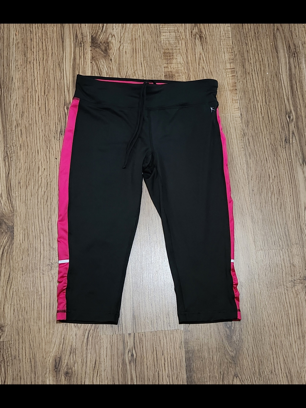 Danskin Black Capri Leggings with Pink Side Panels
